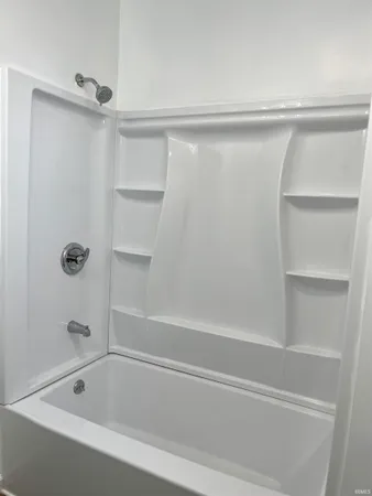 $260,000 | 915 Clay Street, Huntingburg, IN 47542