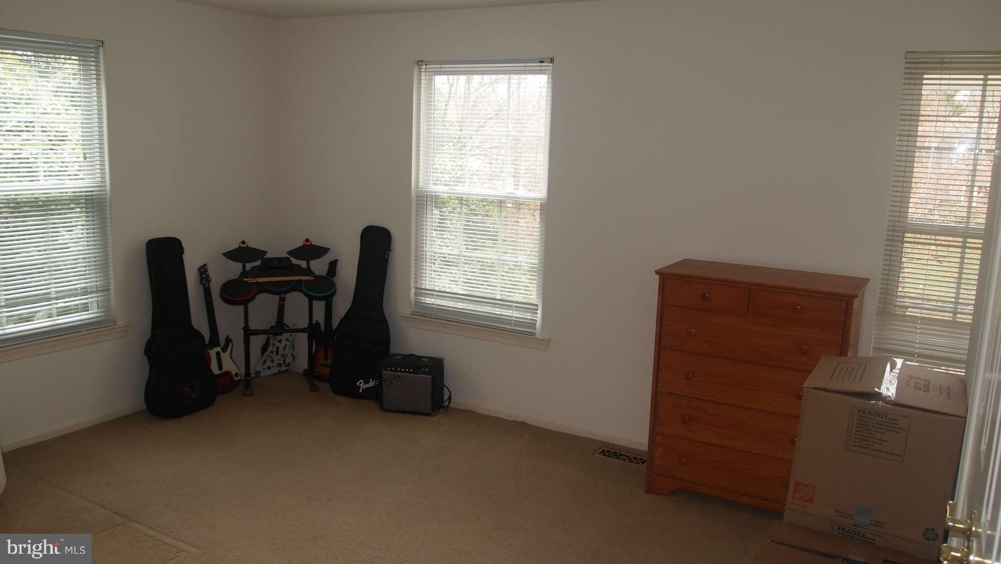 104 Minor Road Sterling, VA 20165 - Photo 17 of 30 Bedroom