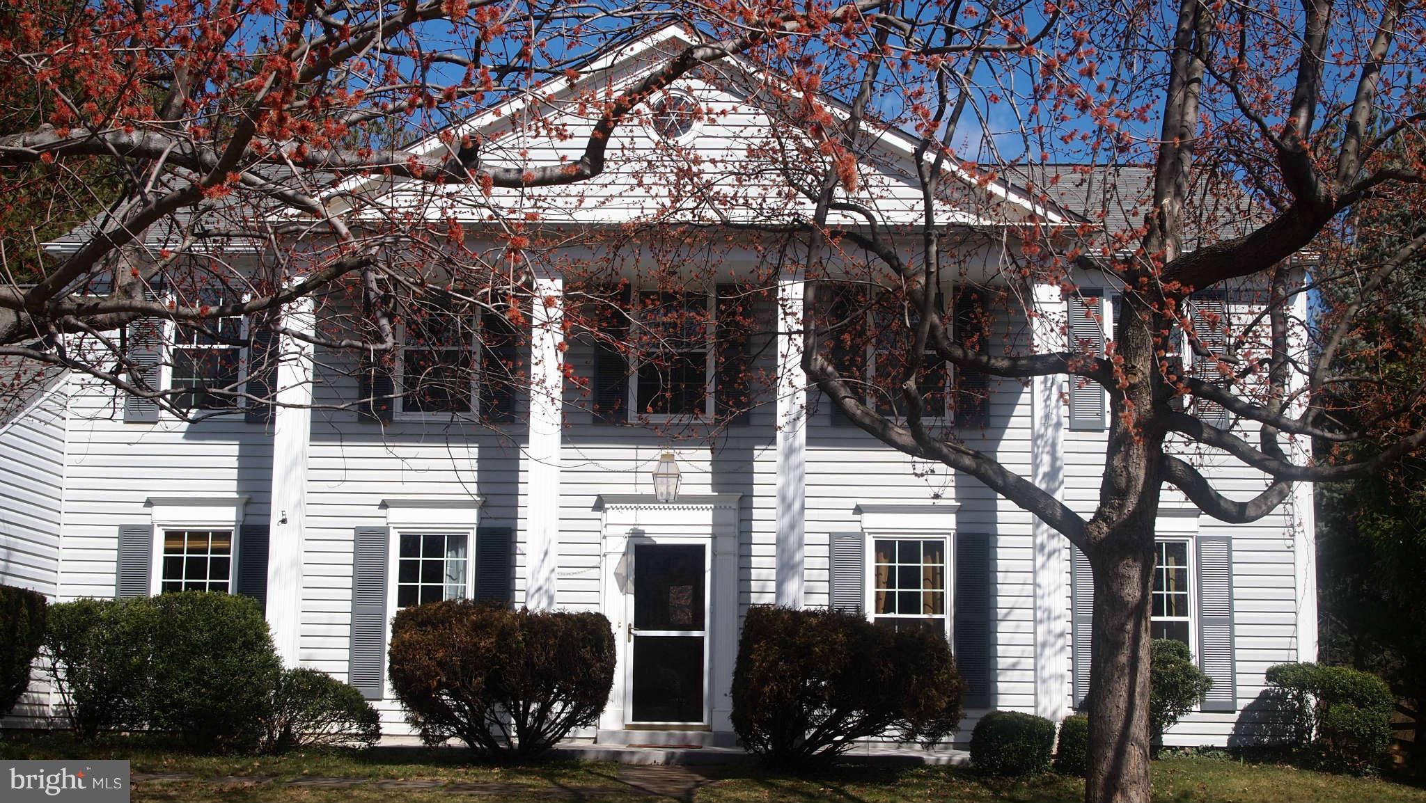 104 Minor Road Sterling, VA 20165 - Photo 3 of 30 Exterior (Front)