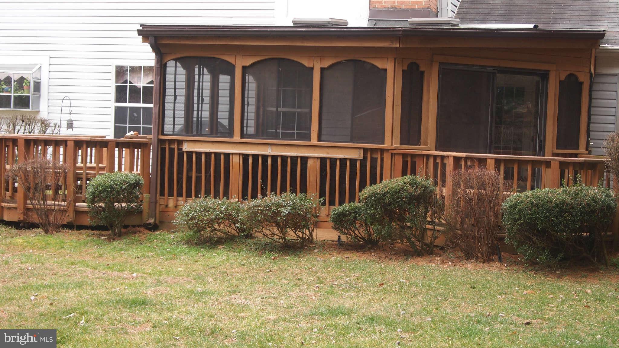 104 Minor Road Sterling, VA 20165 - Photo 25 of 30 Exterior (Rear)