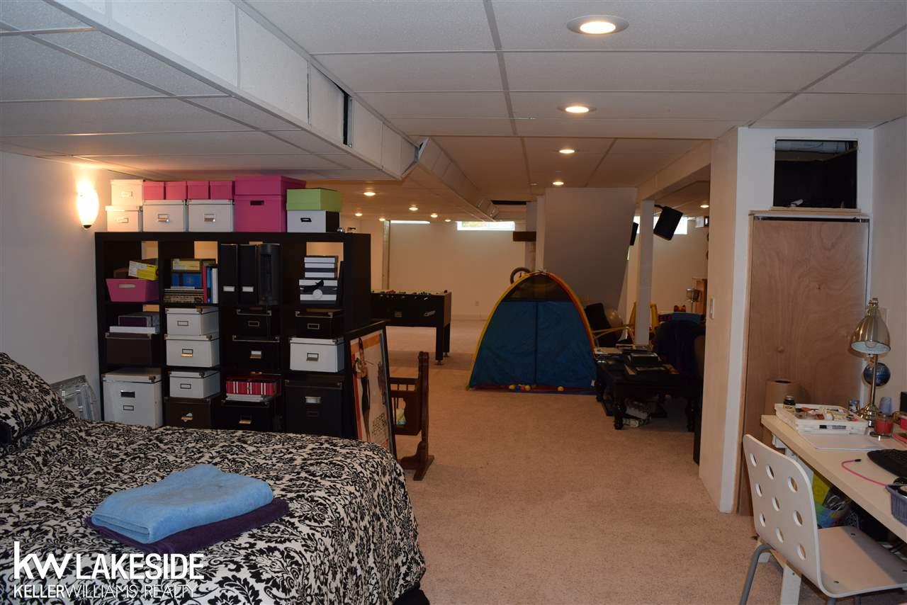 3199 Salem Drive Rochester, MI 48306 - Photo 57 of 64 31315844-56.JPG