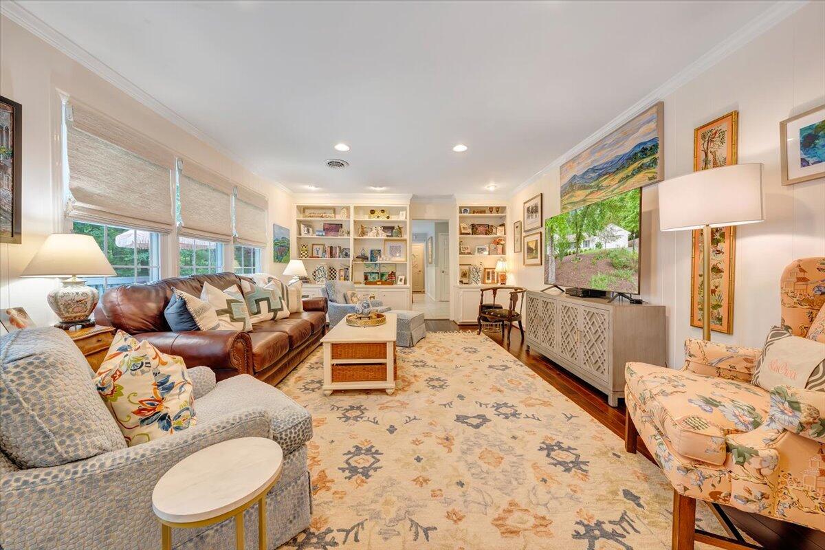 5249 Falcon Ridge Road Roanoke, VA 24018 - Photo 12 of 58 a living room with furniture and a large window
