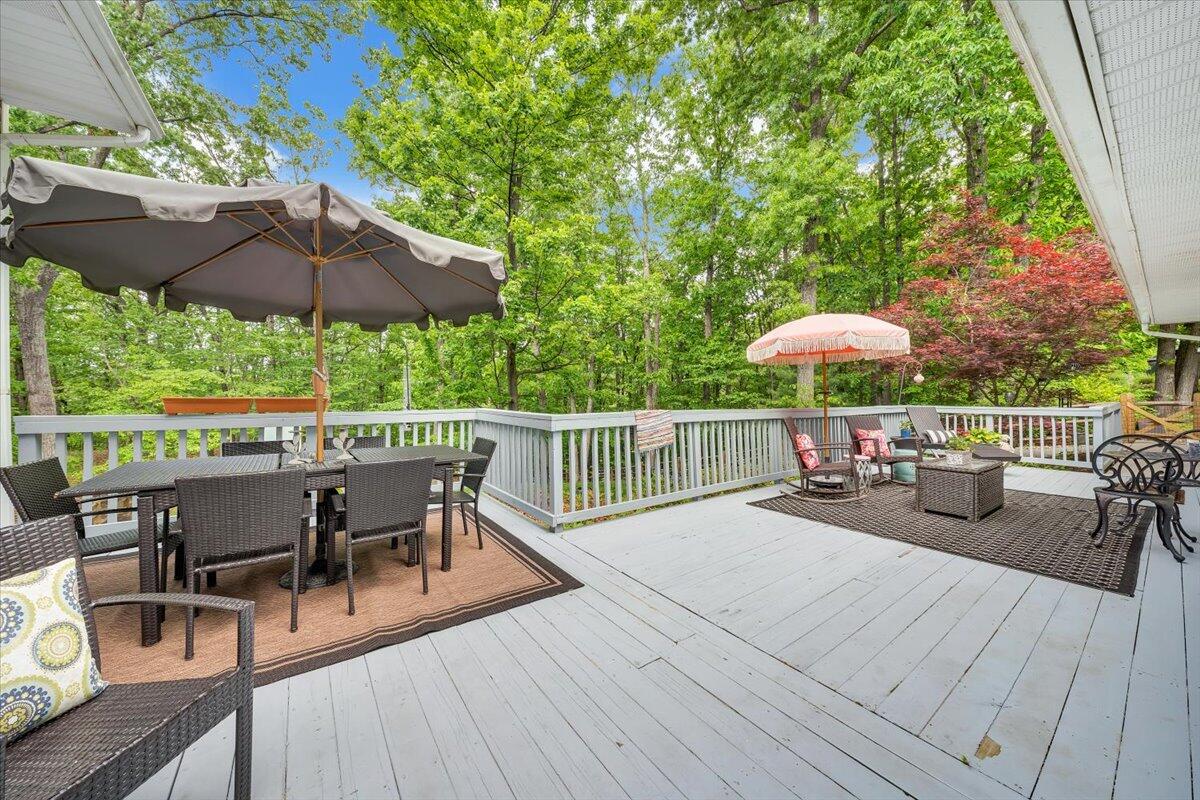 5249 Falcon Ridge Road Roanoke, VA 24018 - Photo 46 of 58 an outdoor view with patio