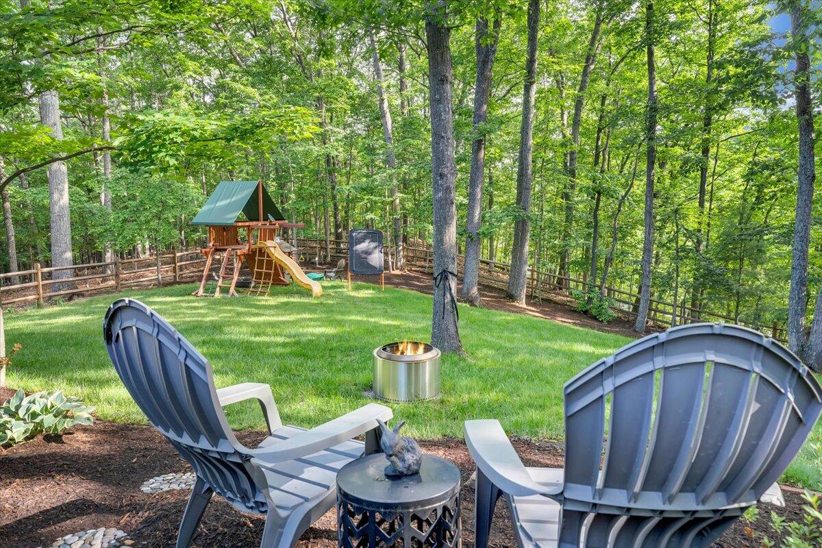 5249 Falcon Ridge Road Roanoke, VA 24018 - Photo 50 of 58 a view of yard with furniture and a yard