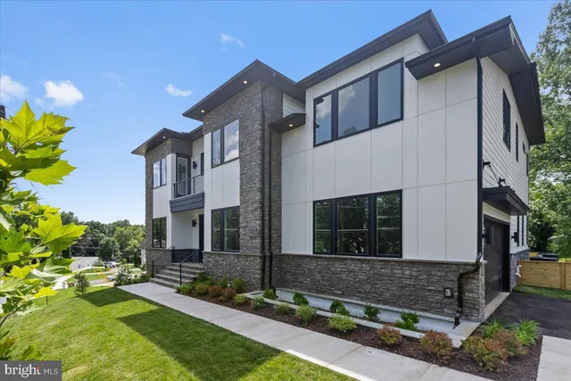 $2,765,000 | 6511 Ivy Hill Drive, McLean, VA 22101