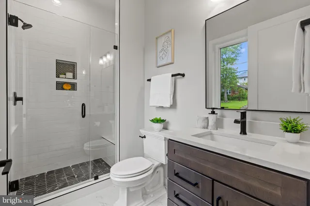 $2,765,000 | 6511 Ivy Hill Drive, McLean, VA 22101