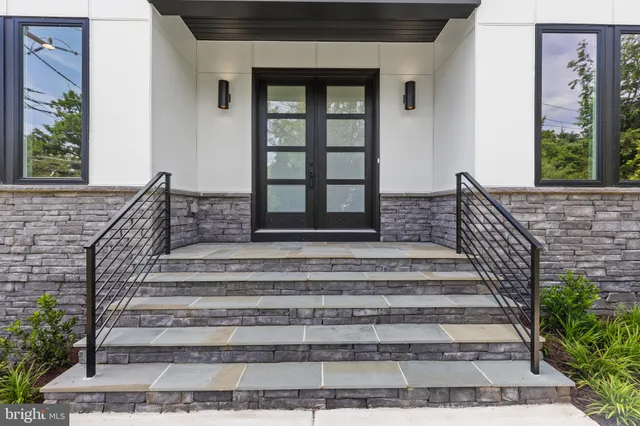 $2,765,000 | 6511 Ivy Hill Drive, McLean, VA 22101