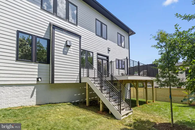 $2,765,000 | 6511 Ivy Hill Drive, McLean, VA 22101