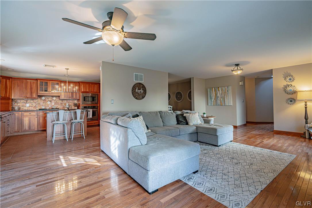 4174 Ross Road Bethlehem, PA 18020 - Photo 12 of 45 Gallery Image 12