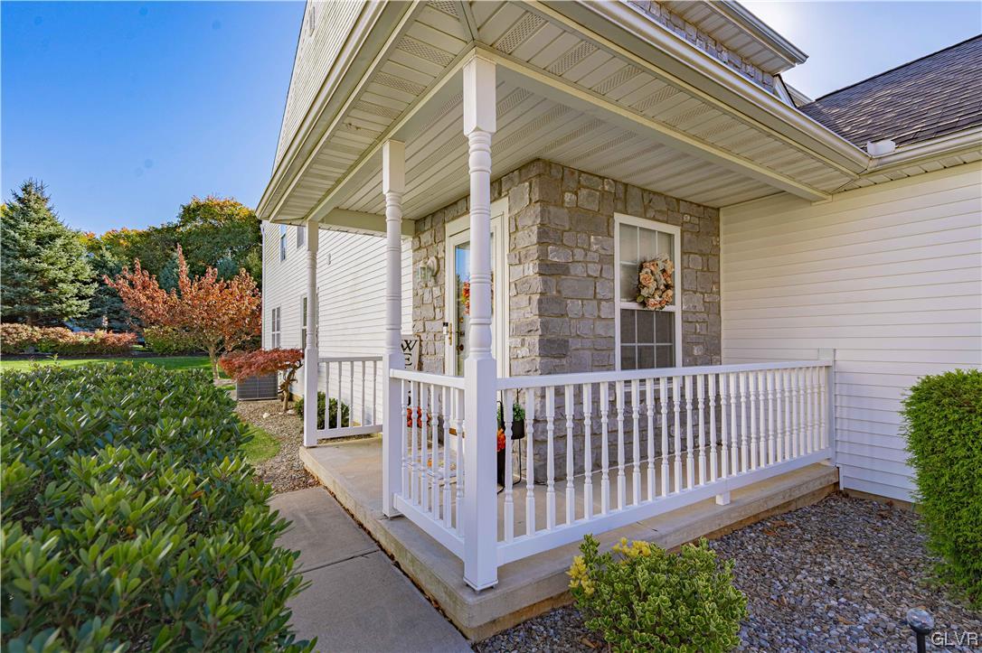 4174 Ross Road Bethlehem, PA 18020 - Photo 2 of 45 Gallery Image 2