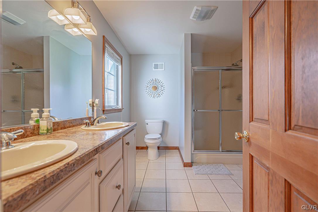 4174 Ross Road Bethlehem, PA 18020 - Photo 23 of 45 Gallery Image 23