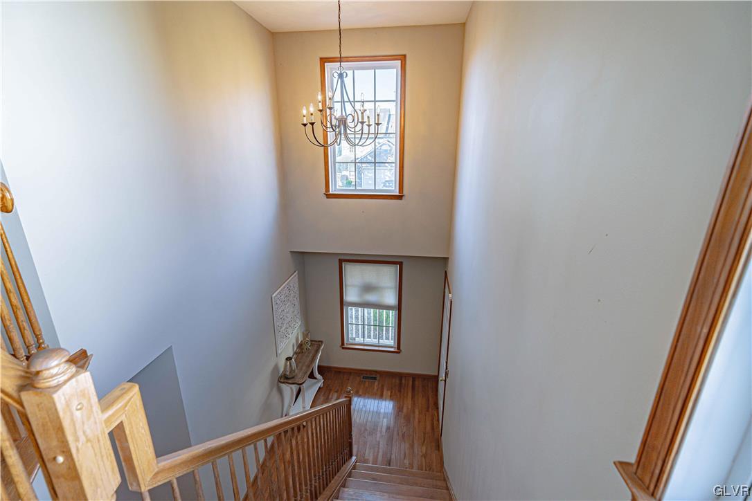 4174 Ross Road Bethlehem, PA 18020 - Photo 8 of 45 Gallery Image 8