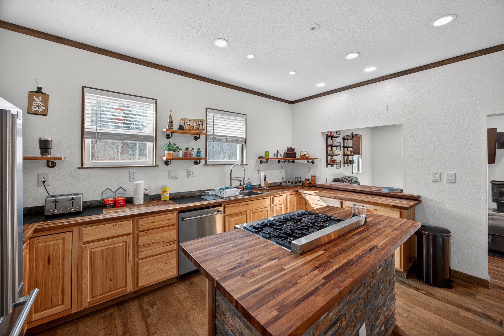 795 Pine Road Pikeville, TN 37367 - Photo 6 of 58