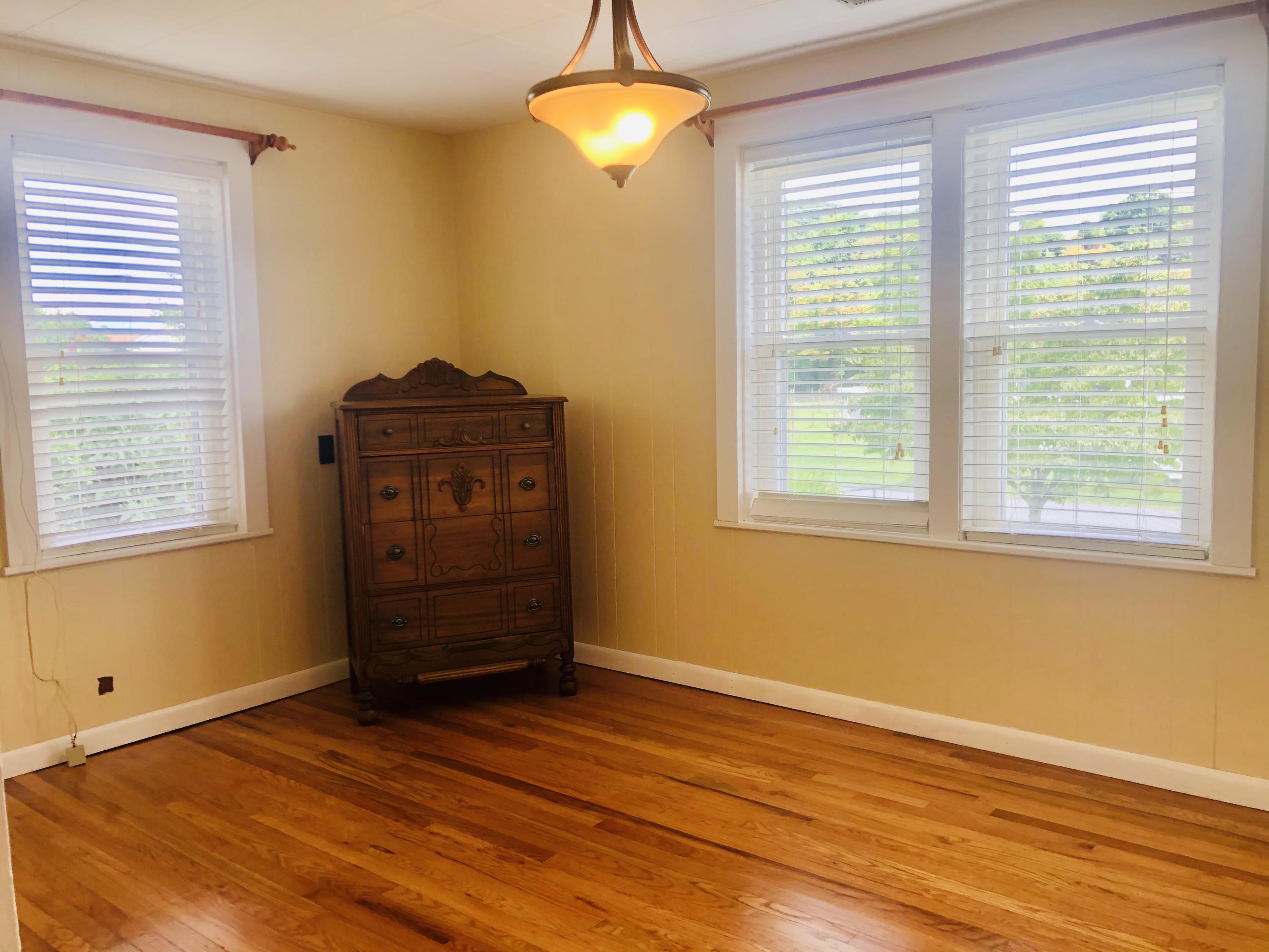 126 Mill Pond Road Elizabethton, TN 37643 - Photo 17 of 39 4555F8BE-040E-4081-9EFA-49D0698A886B