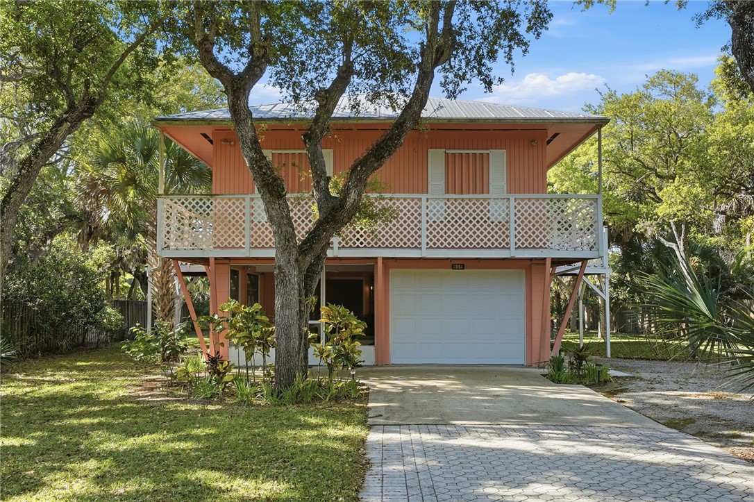 front view of house with a yard