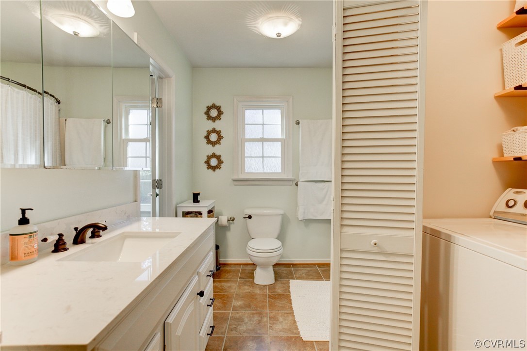 112 Monath Road Chesterfield, VA 23236 - Photo 20 of 39 a bathroom with a sink a toilet and shower