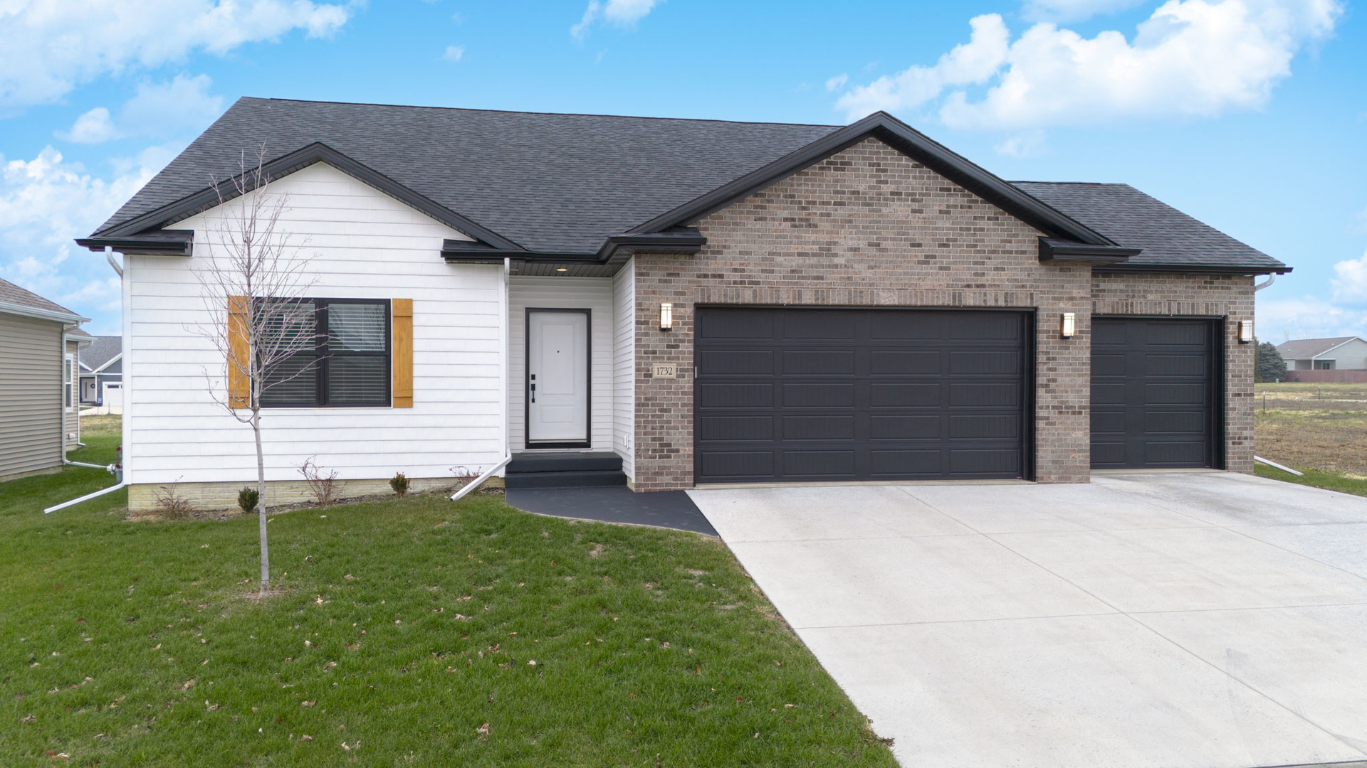 1732 Eide Road Bloomington, IL 61704 - Photo 1 of 51 Gallery Image 1