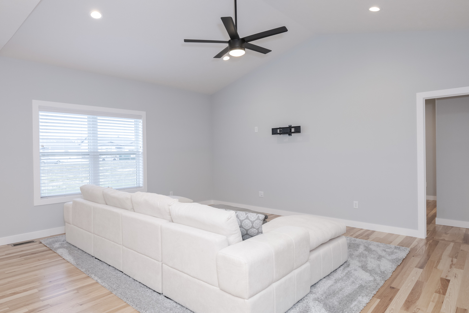 1732 Eide Road Bloomington, IL 61704 - Photo 11 of 51 Gallery Image 11