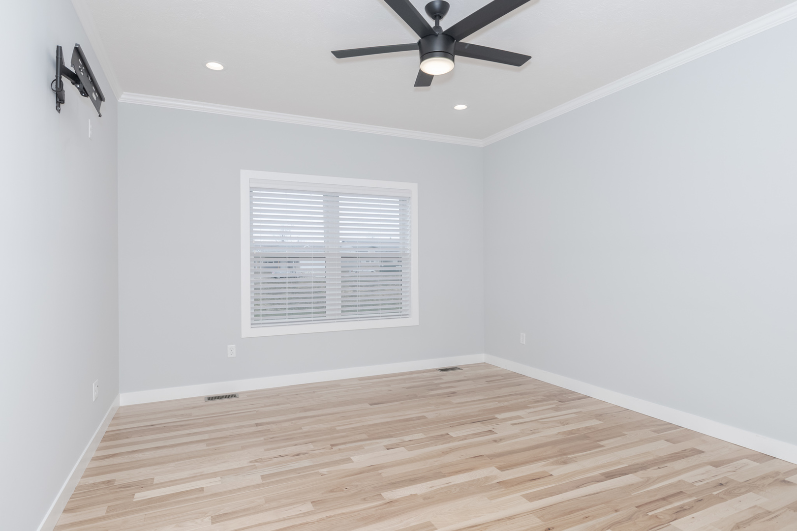 1732 Eide Road Bloomington, IL 61704 - Photo 15 of 51 Gallery Image 15