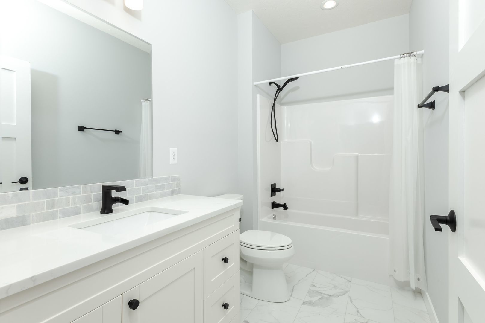 1732 Eide Road Bloomington, IL 61704 - Photo 24 of 51 Gallery Image 24