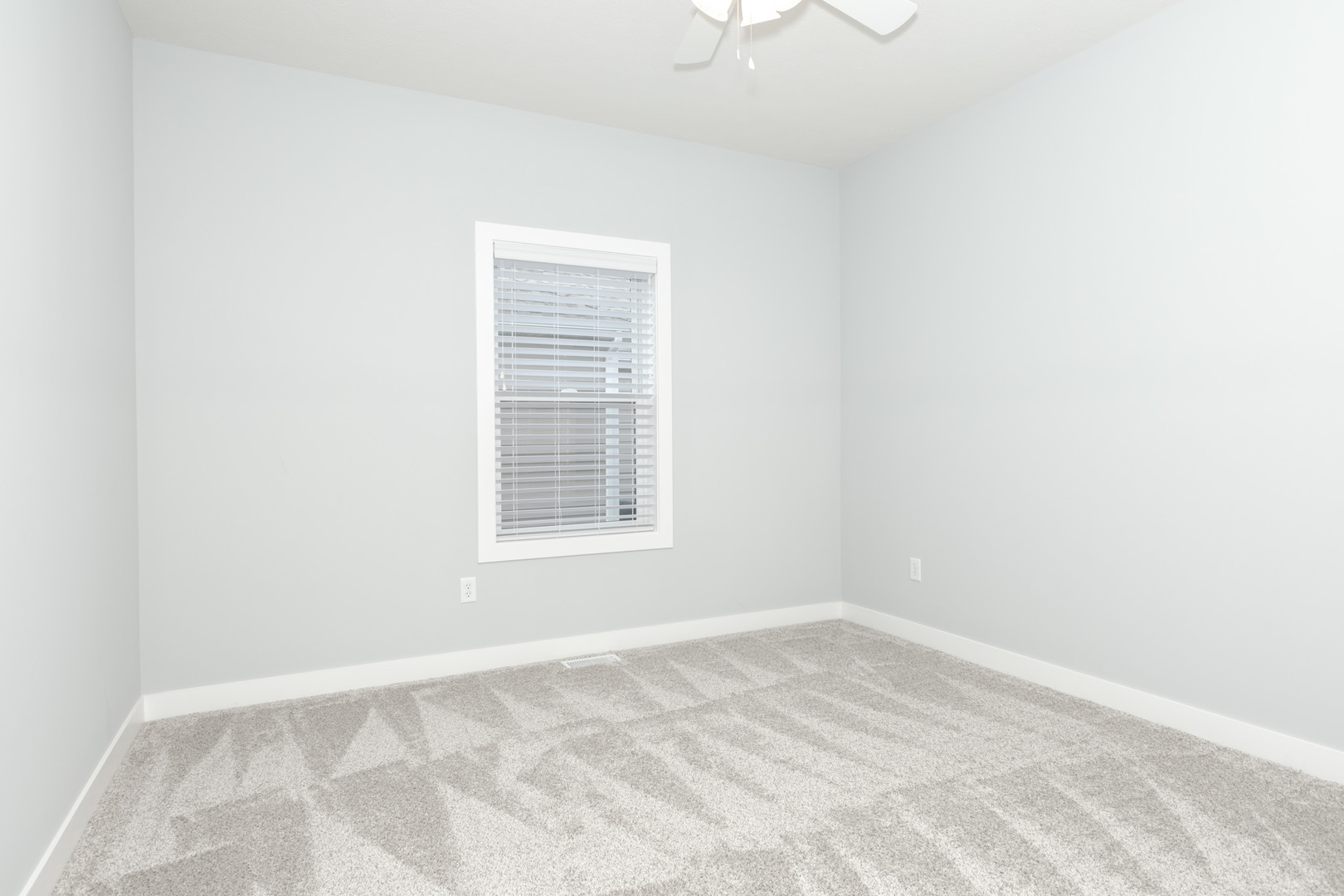 1732 Eide Road Bloomington, IL 61704 - Photo 25 of 51 Gallery Image 25
