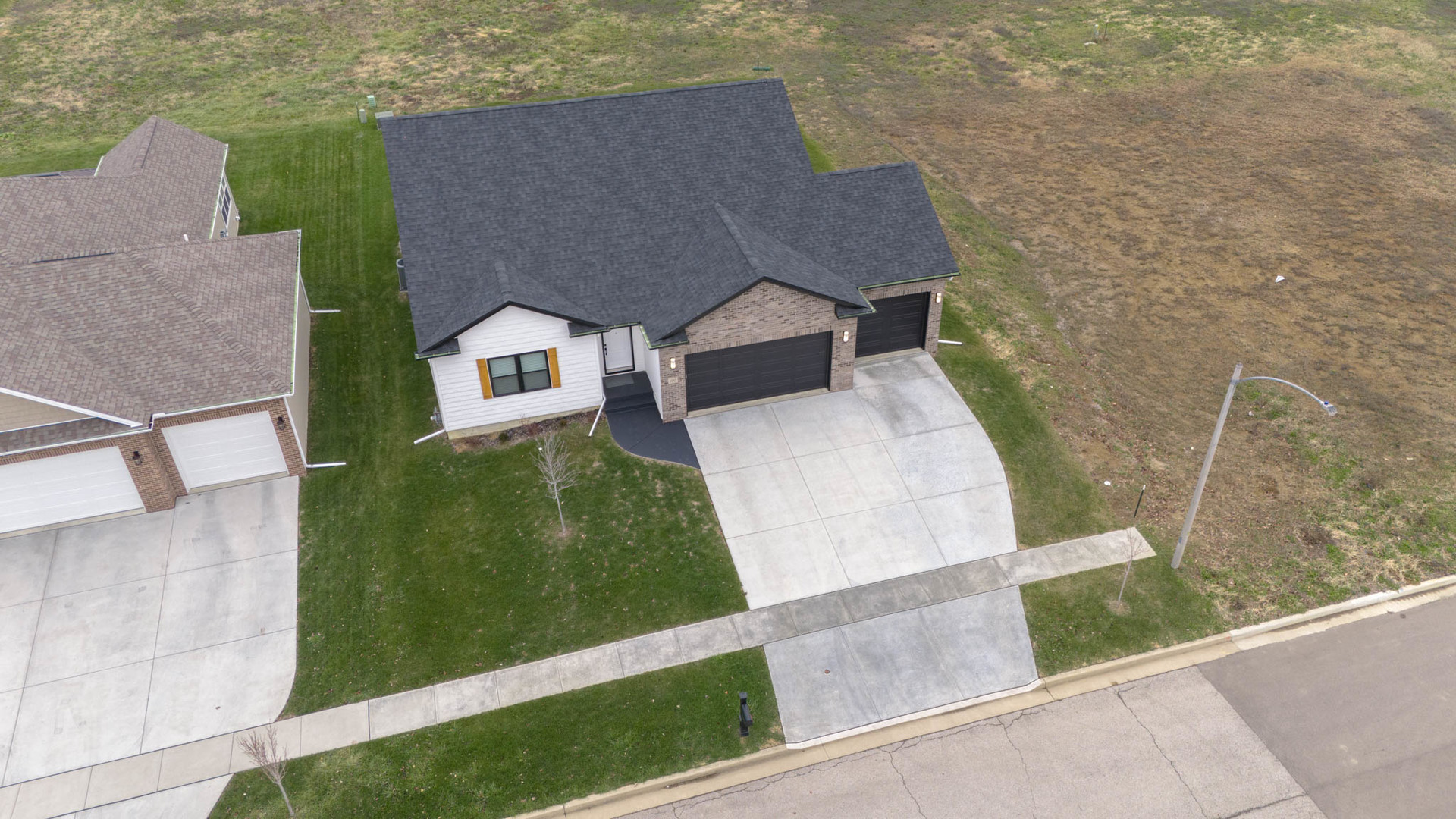 1732 Eide Road Bloomington, IL 61704 - Photo 44 of 51 Gallery Image 44
