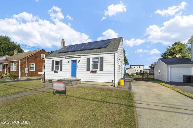 $535,000 | 14 Schiverea Avenue, Freehold, NJ 07728