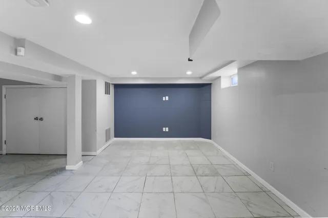 $535,000 | 14 Schiverea Avenue, Freehold, NJ 07728