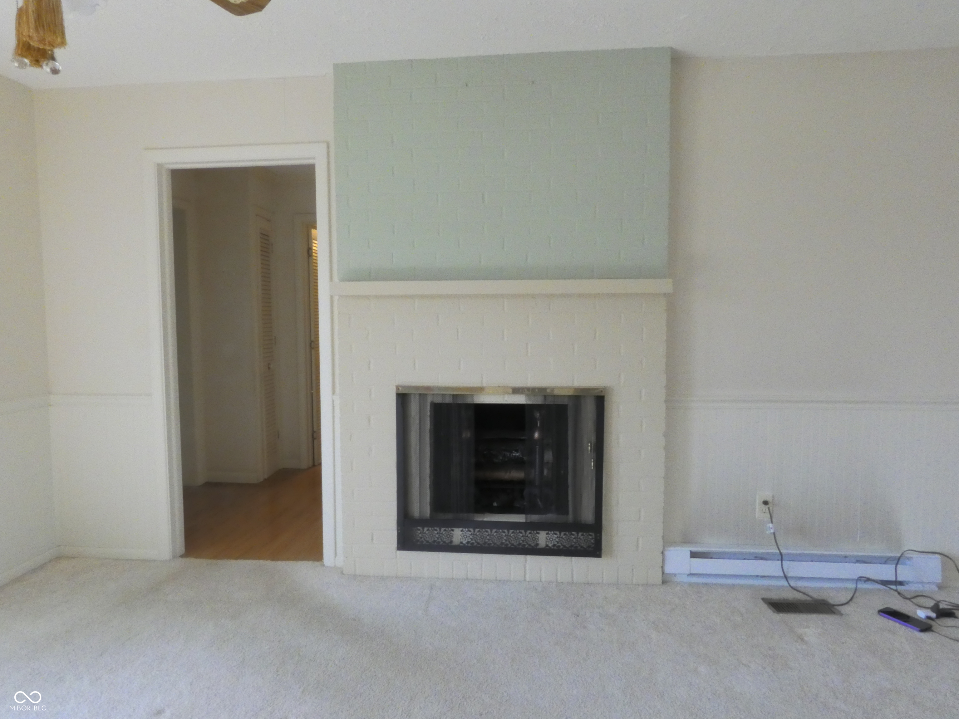 9395 Thompson Road Indianapolis, IN 46239 - Photo 5 of 13 Gallery Image 5