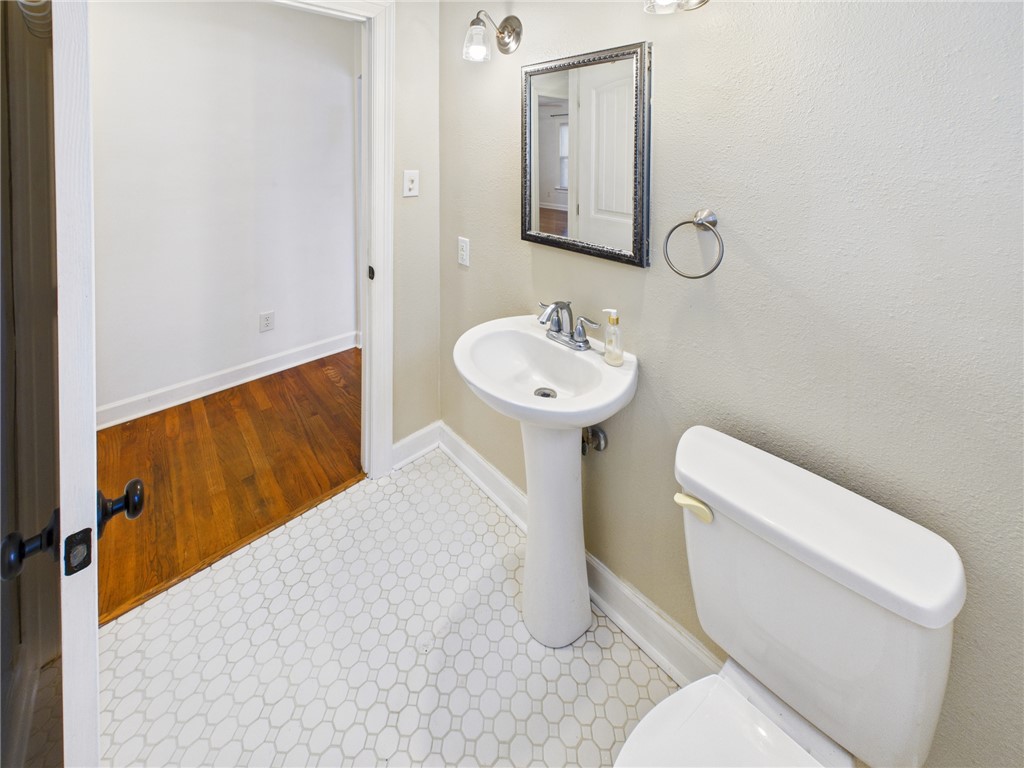 1206 East 30th Street Bryan, TX 77802 - Photo 14 of 32