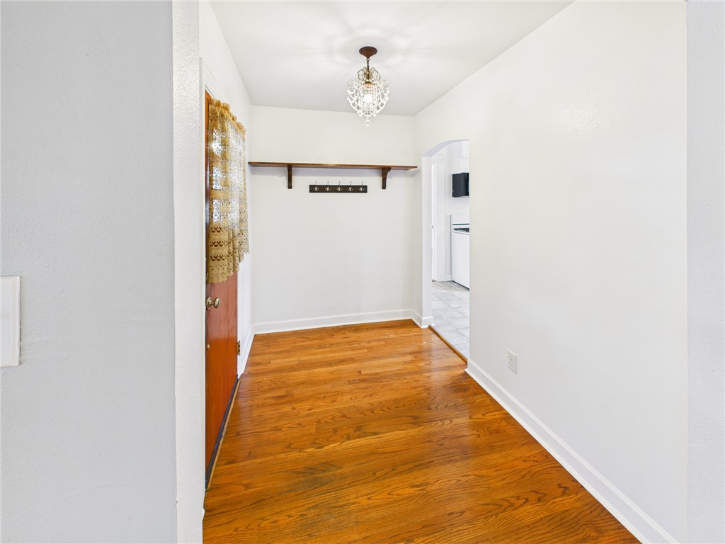 1206 East 30th Street Bryan, TX 77802 - Photo 4 of 32