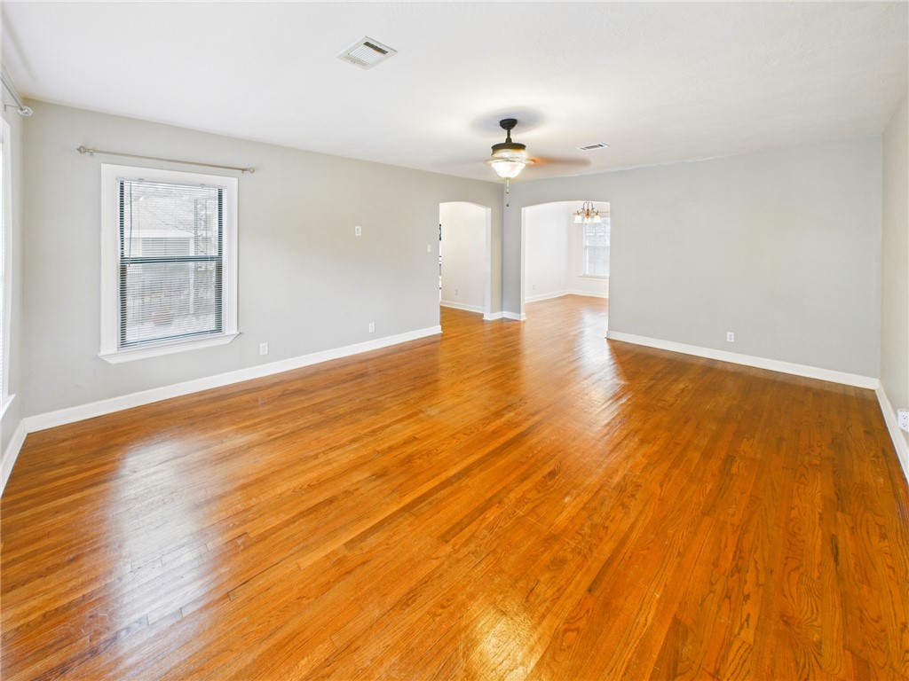 1206 East 30th Street Bryan, TX 77802 - Photo 6 of 32