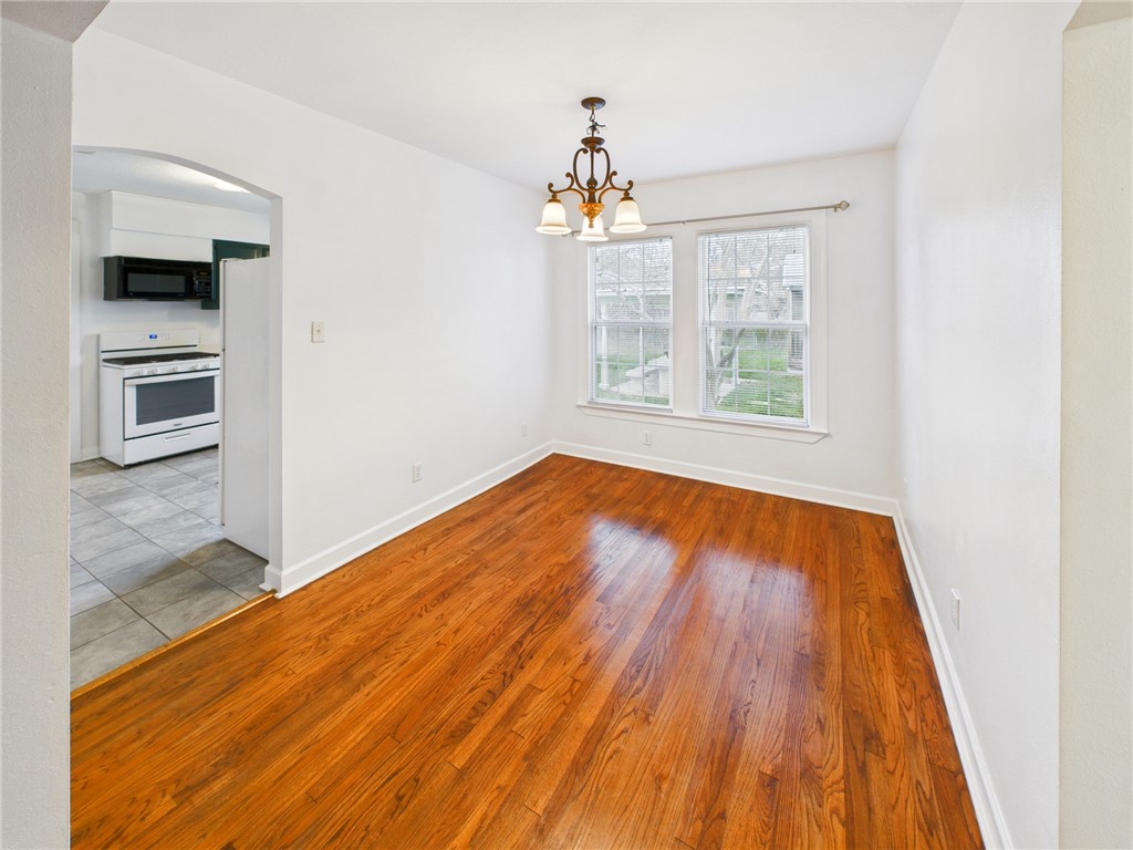 1206 East 30th Street Bryan, TX 77802 - Photo 7 of 32