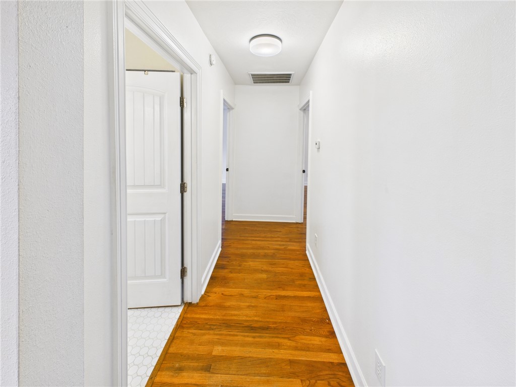 1206 East 30th Street Bryan, TX 77802 - Photo 9 of 32