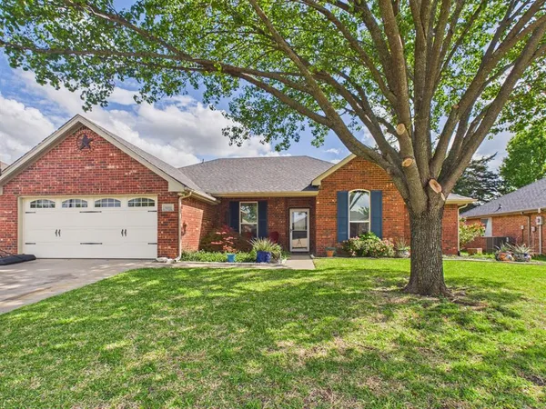 $385,000 | 6202 Bentwood Drive, Midlothian, TX 76065