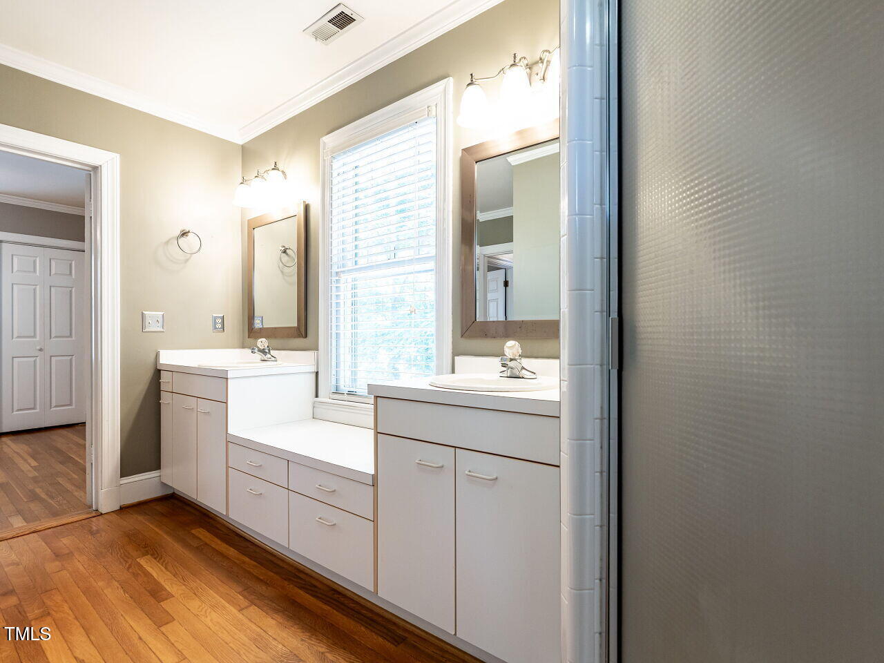2715 Vanderbilt Avenue Raleigh, NC 27607 - Photo 21 of 36 027-1280x960-primary-bath