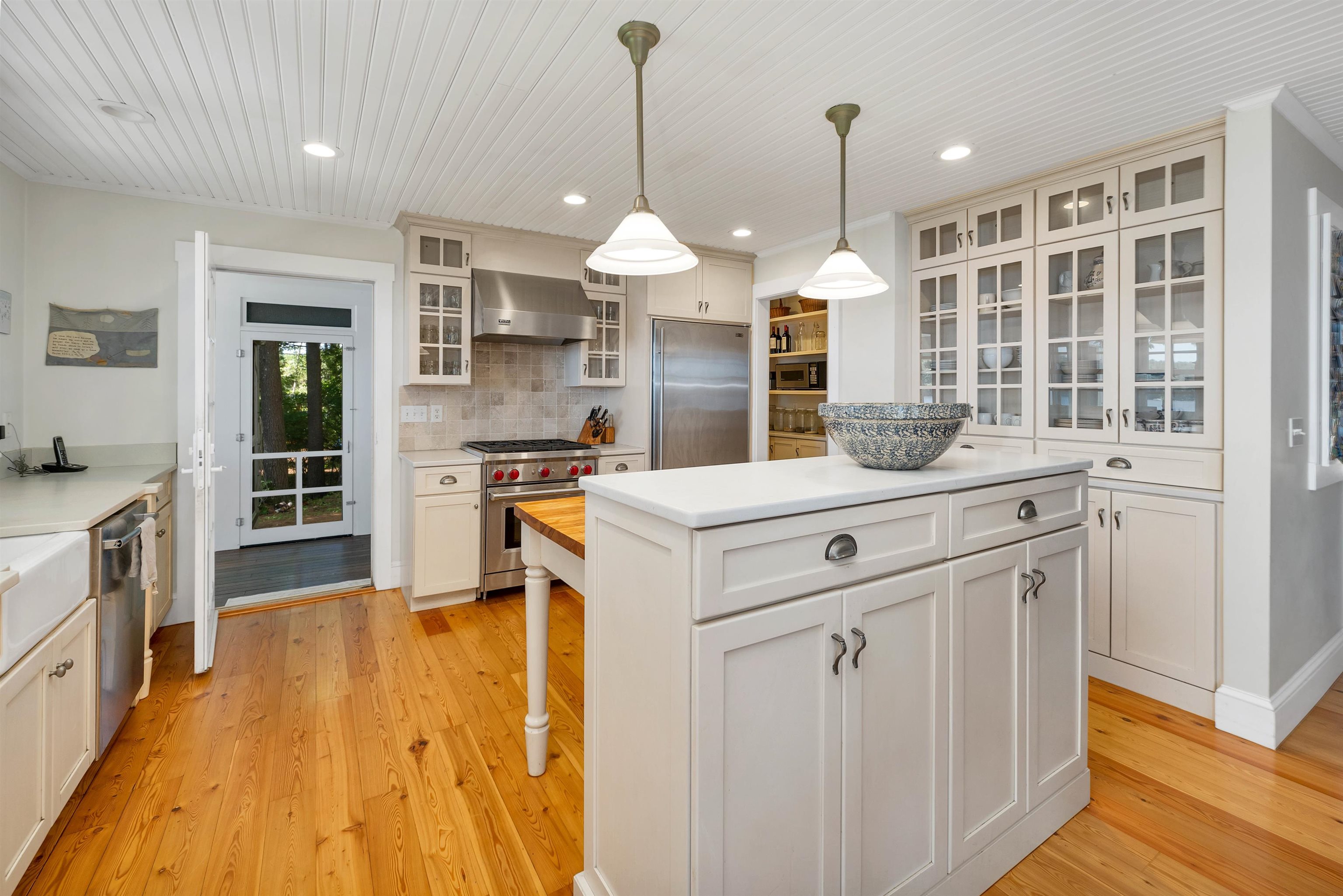 140 Holden Shore Road Wolfeboro, NH 03894 - Photo 19 of 58