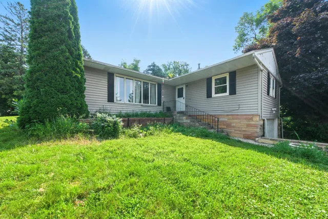 $157,000 | 1719 Sunset Street, Albert Lea, MN 56007