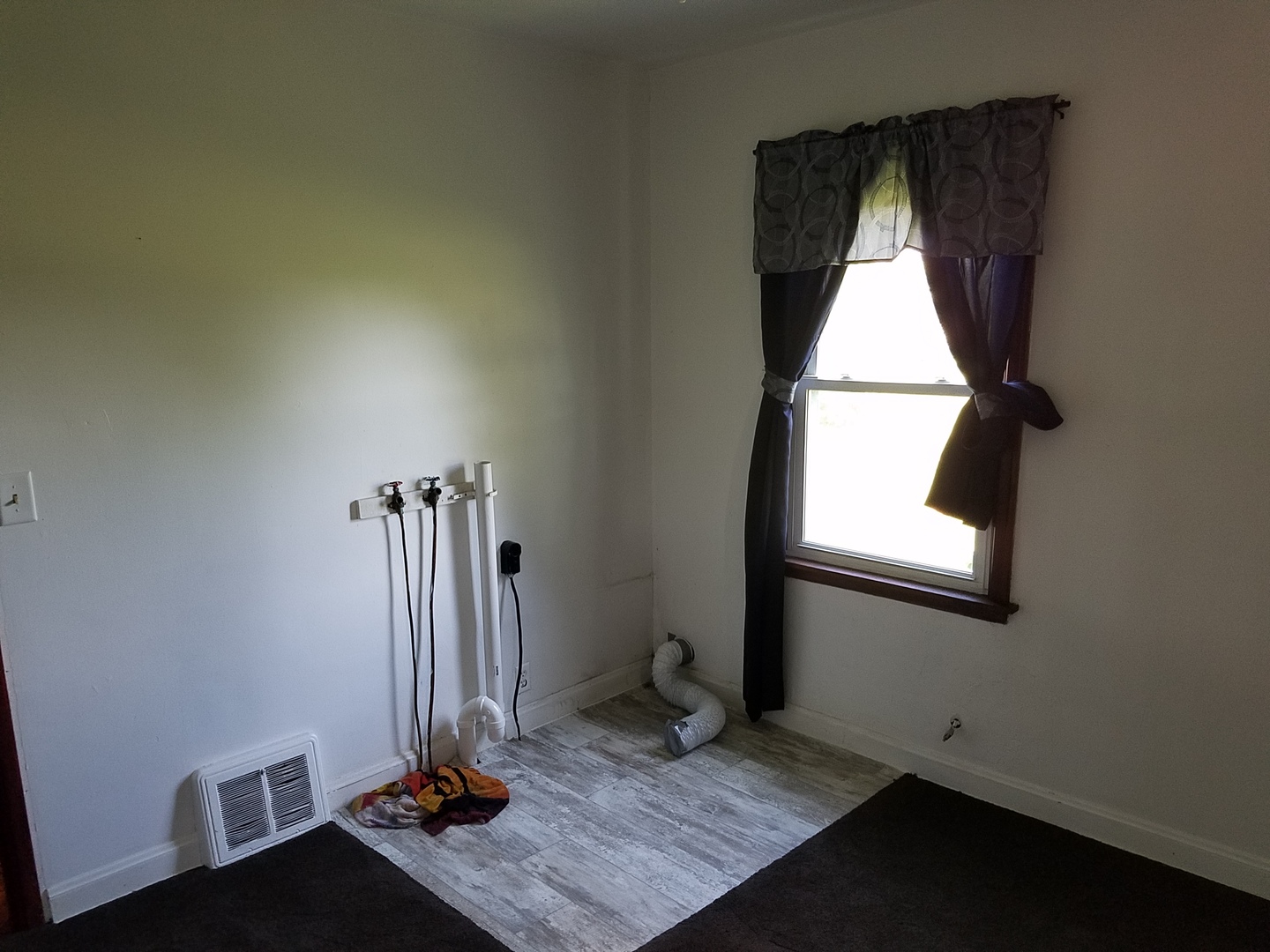 22581 Ridge Road Sterling, IL 61081 - Photo 5 of 19 Gallery Image 5