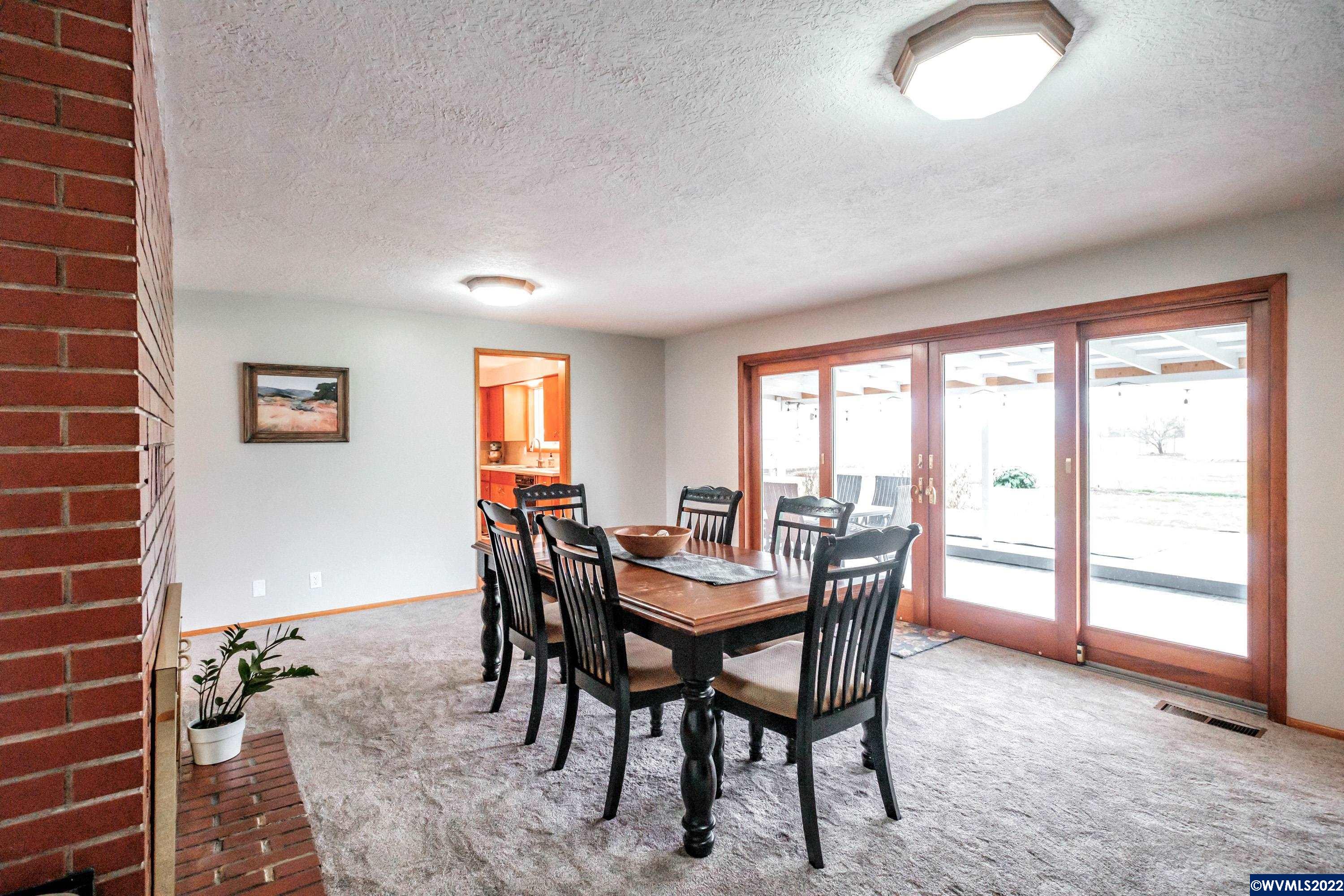 205 Southeast Fir Villa Road Dallas, OR 97338 - Photo 10 of 42