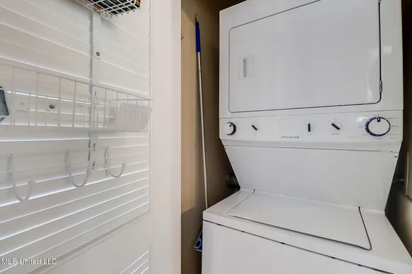 $174,900 | 1515 East Beach Boulevard, Unit 217, Pass Christian, MS 39571