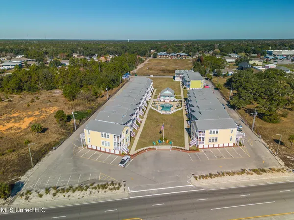 $174,900 | 1515 East Beach Boulevard, Unit 217, Pass Christian, MS 39571