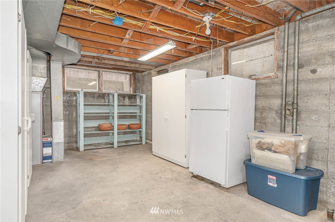 4954 Southwest Forney Street Seattle, WA 98116 - Photo 16 of 23 Gallery Image 16