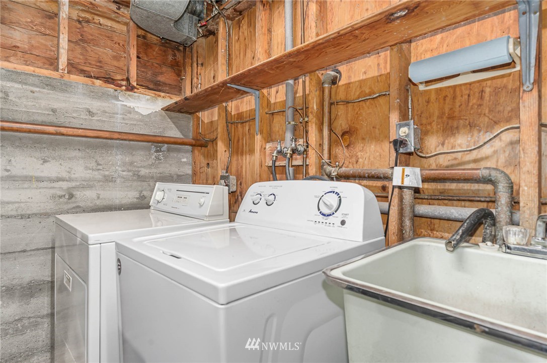 4954 Southwest Forney Street Seattle, WA 98116 - Photo 18 of 23 Gallery Image 18