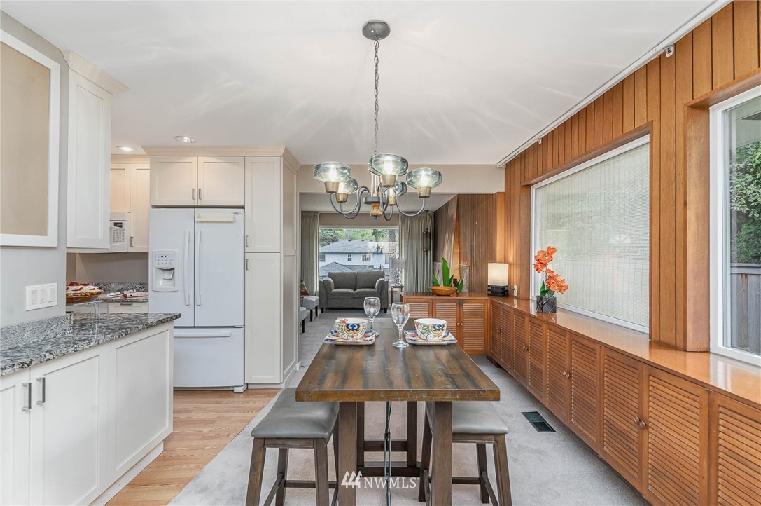 4954 Southwest Forney Street Seattle, WA 98116 - Photo 6 of 23 Gallery Image 6