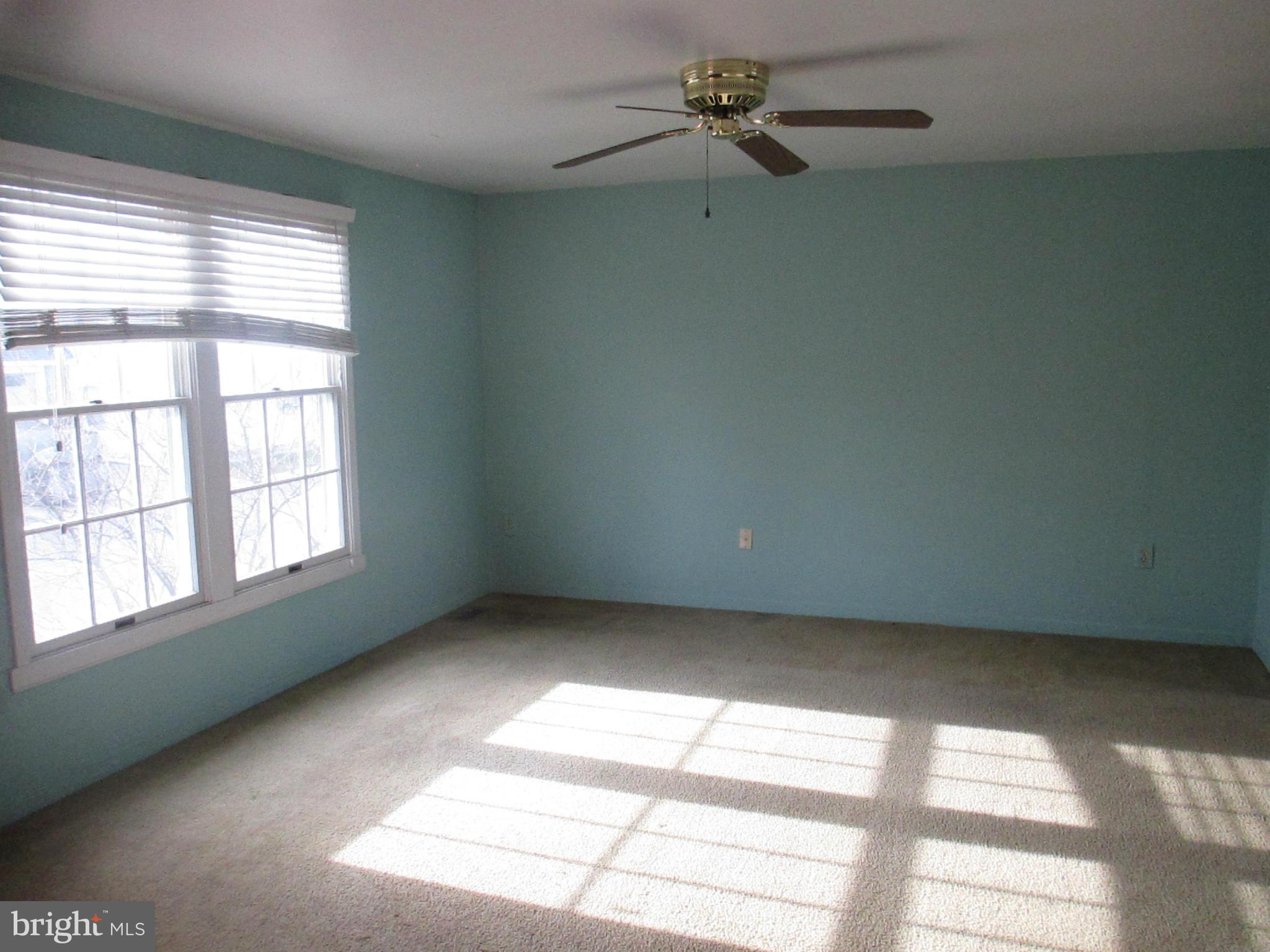 2400 Burridge Road Baltimore, MD 21234 - Photo 3 of 9 Living Room