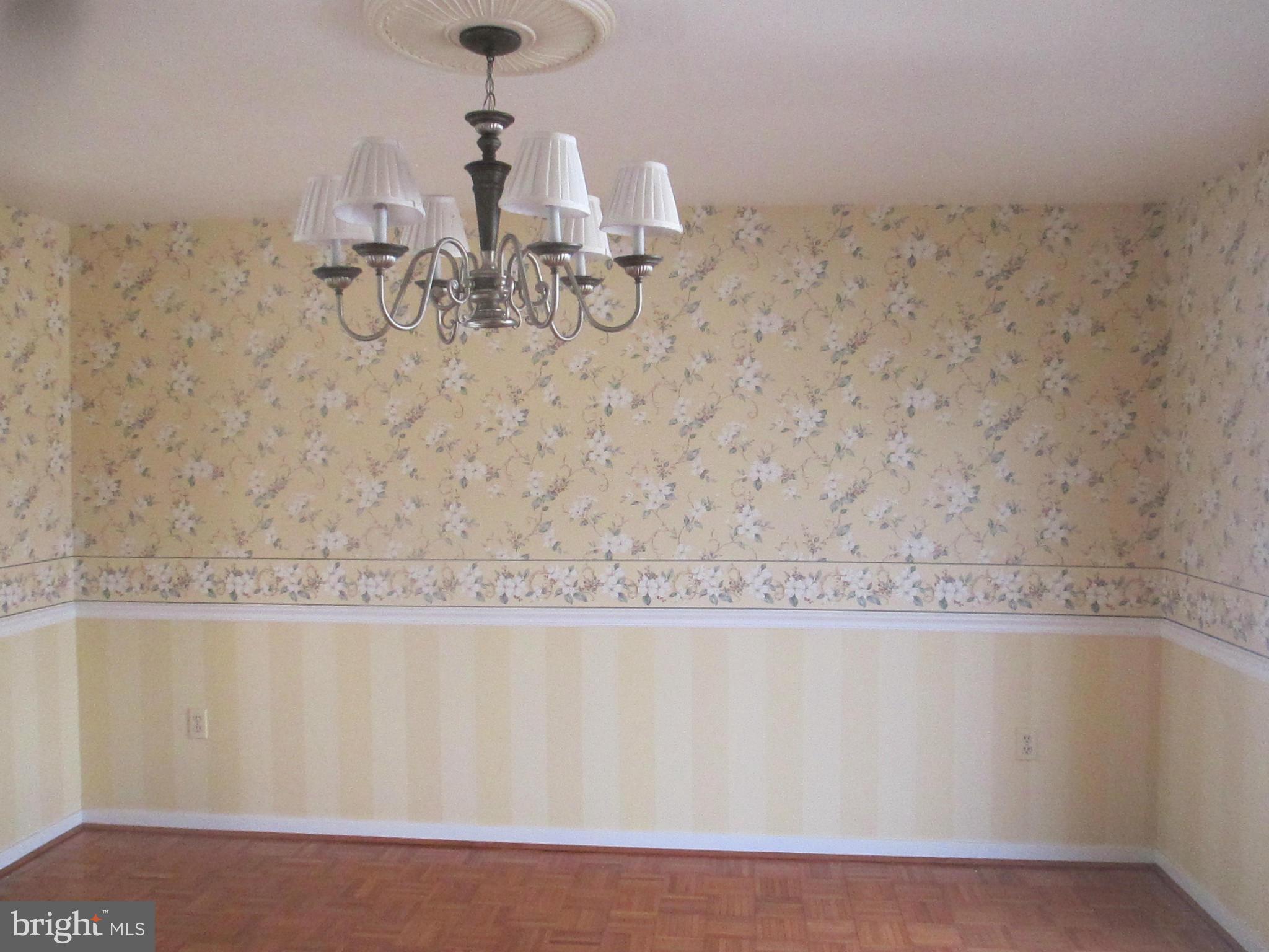 2400 Burridge Road Baltimore, MD 21234 - Photo 4 of 9 Dining Room