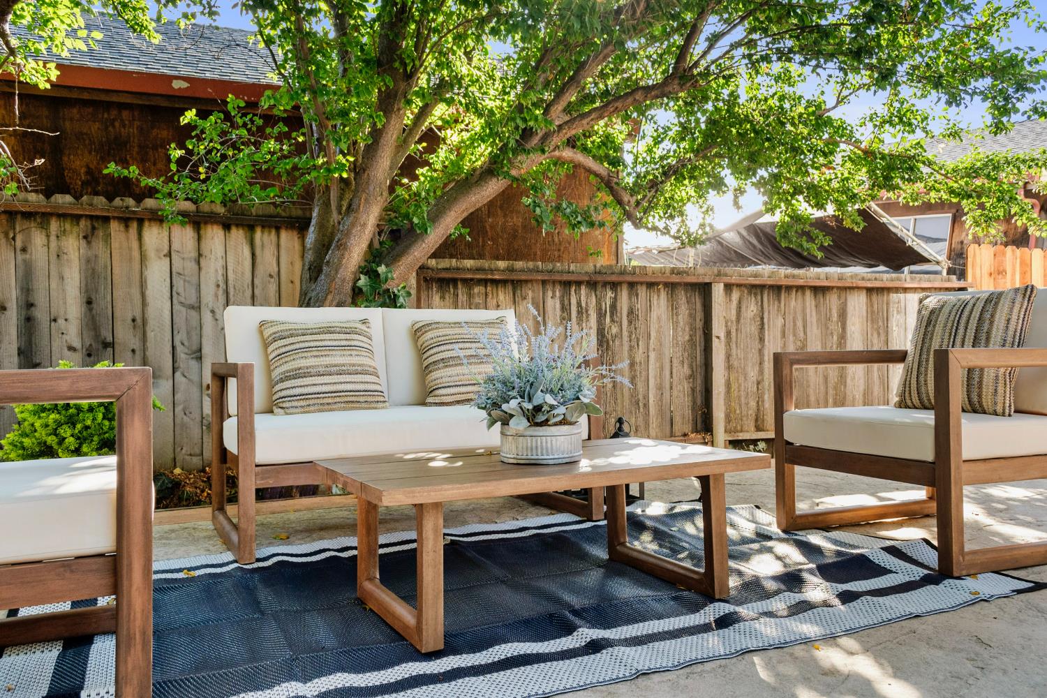 615 Stanley Lane El Sobrante, CA 94803 - Photo 35 of 39 a outdoor view with a sitting space