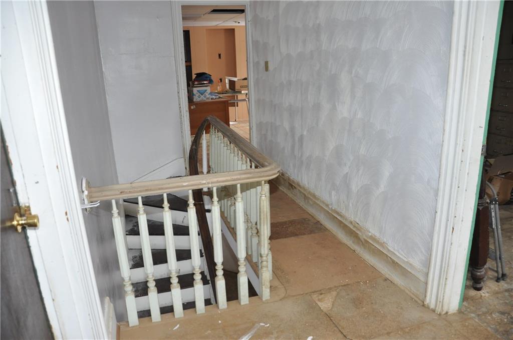 350 Victory Road Saxonburg, PA 16056 - Photo 8 of 9 Gallery Image 8