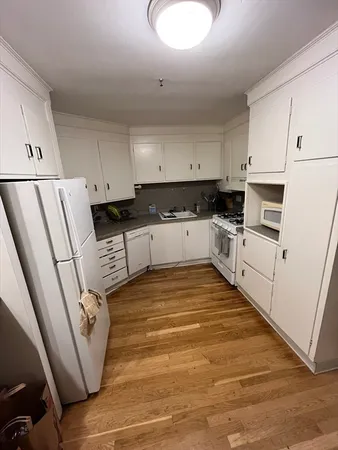 $5,500 | 290 Commonwealth Avenue, Unit A, Boston, MA 02115